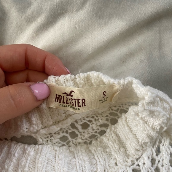Hollister Sweater - Picture 3 of 3